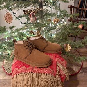 NWT Quince Brown Ankle Boots With Australian Shearling Interior